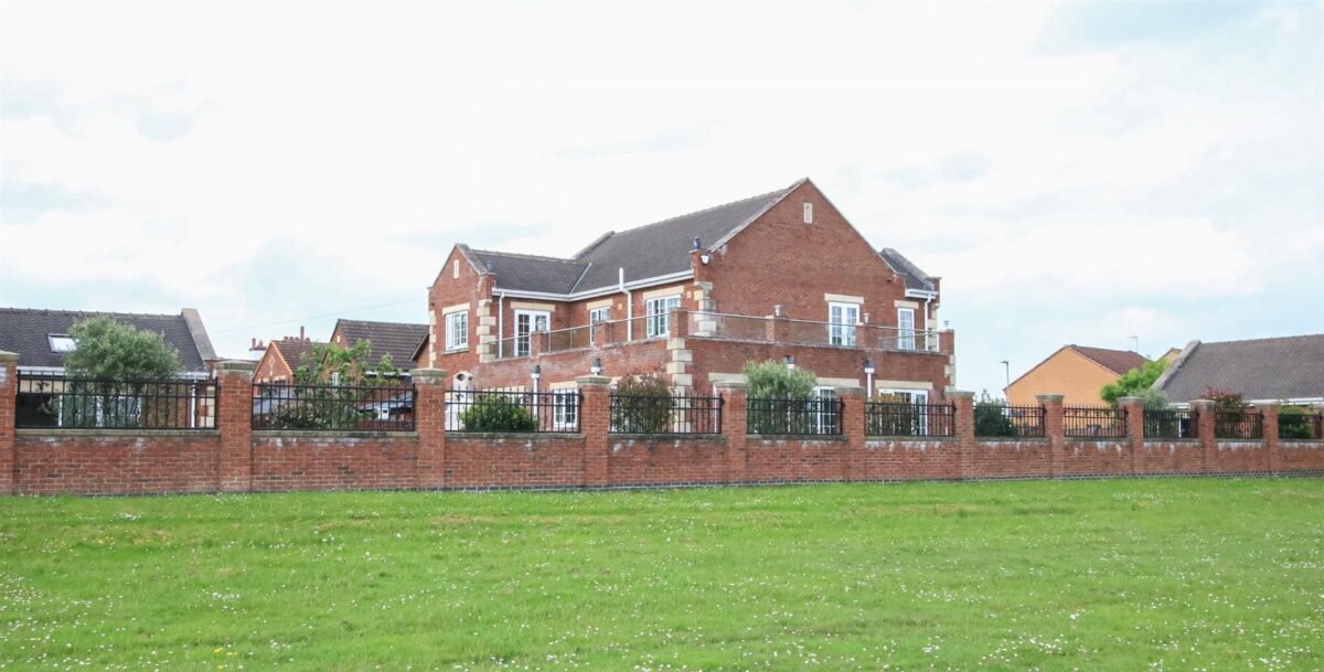 Dunsil Villas, South Elmsall, Pontefract