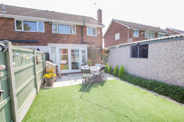 Lutterworth Drive, Adwick-Le-Street, Doncaster